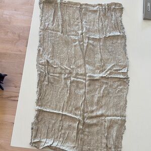 Elegant Paisley Scarf in Tan